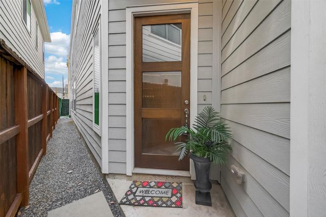 4413 Schuler Street B, Houston, TX 77007