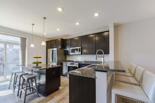 4015 River Valley Way, Eagan, MN 55122