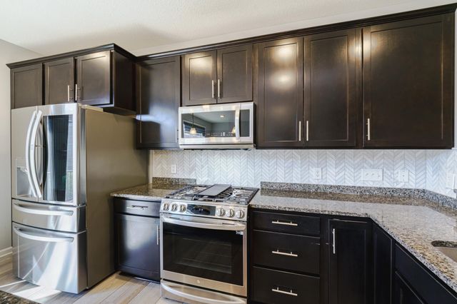 4015 River Valley Way, Eagan, MN 55122