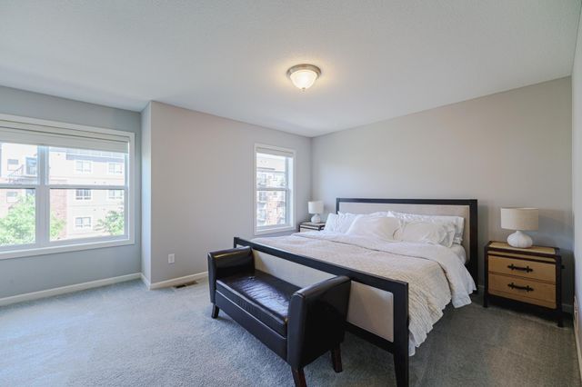 4015 River Valley Way, Eagan, MN 55122
