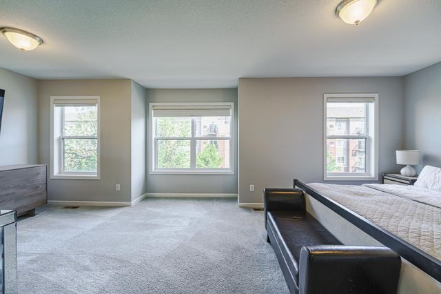 4015 River Valley Way, Eagan, MN 55122