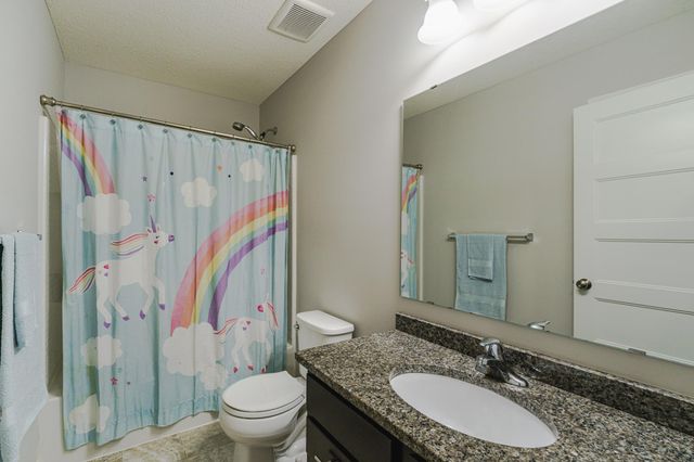 4015 River Valley Way, Eagan, MN 55122