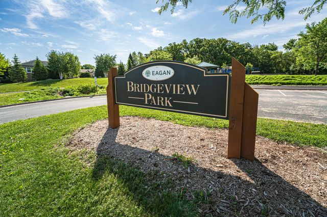 4015 River Valley Way, Eagan, MN 55122