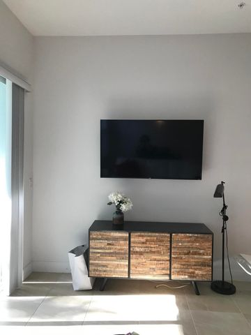 23045 Clear Echo Drive 76, Boca Raton, FL 33433