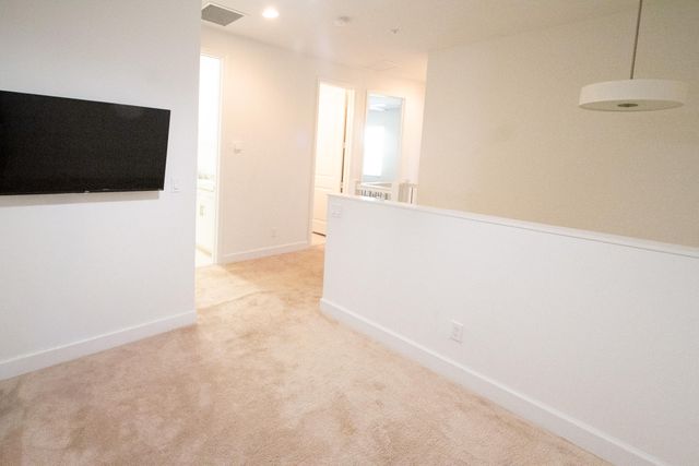 23045 Clear Echo Drive 76, Boca Raton, FL 33433