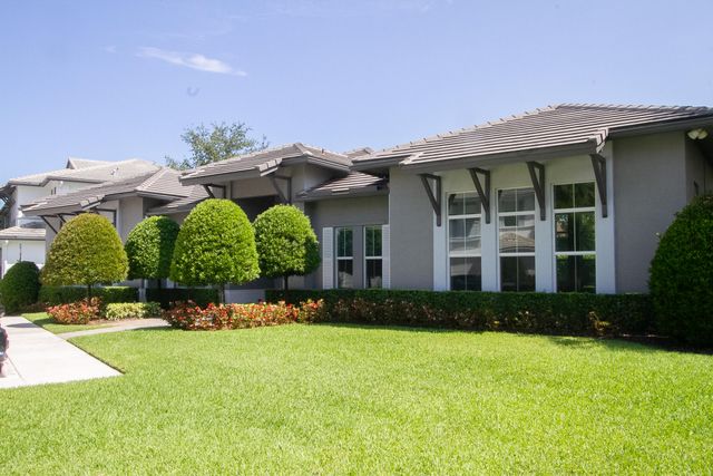 23045 Clear Echo Drive 76, Boca Raton, FL 33433