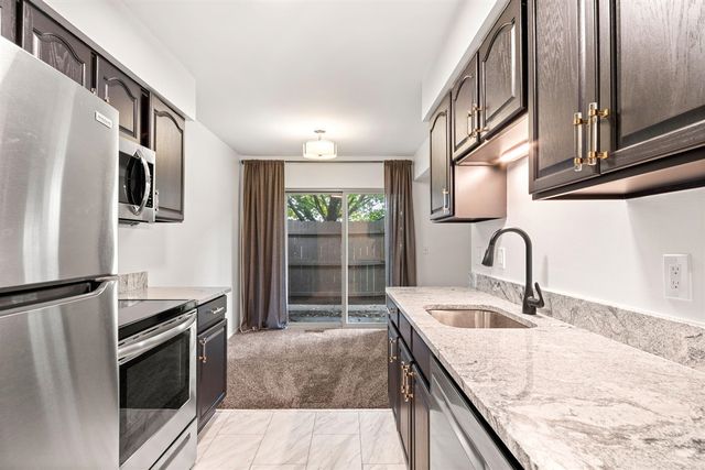 3034 Forest Creek Court, Ann Arbor, MI 48108
