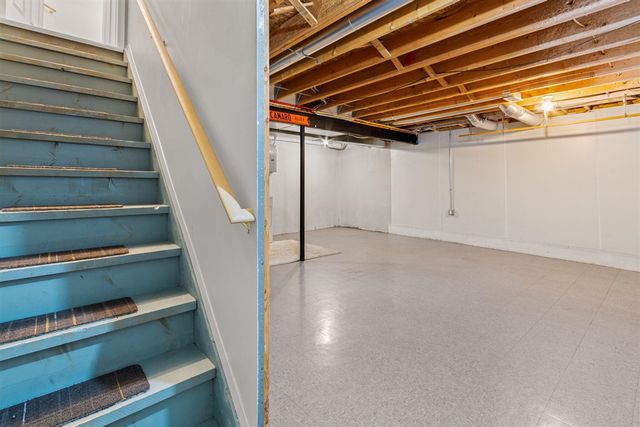 3034 Forest Creek Court, Ann Arbor, MI 48108