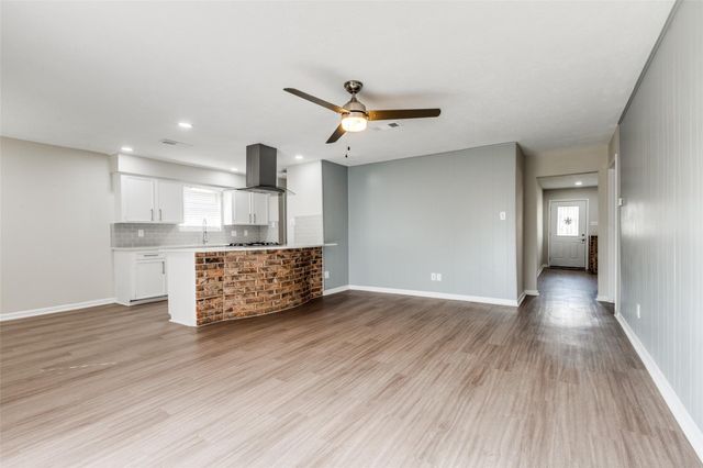5426 Fairgreen Lane, Houston, TX 77048