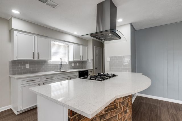 5426 Fairgreen Lane, Houston, TX 77048