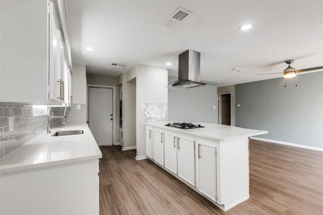 5426 Fairgreen Lane, Houston, TX 77048