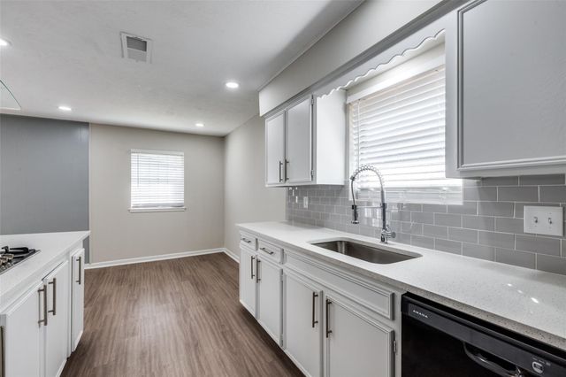 5426 Fairgreen Lane, Houston, TX 77048