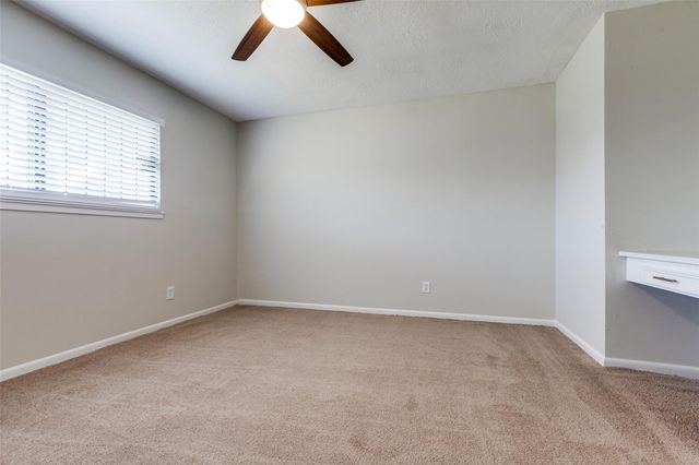 5426 Fairgreen Lane, Houston, TX 77048