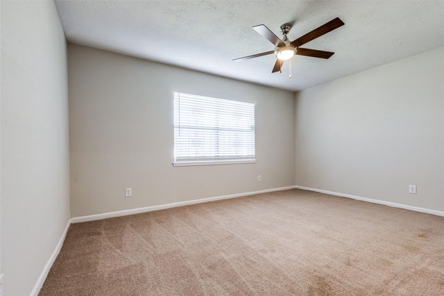 5426 Fairgreen Lane, Houston, TX 77048