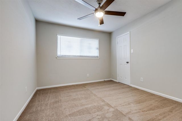 5426 Fairgreen Lane, Houston, TX 77048