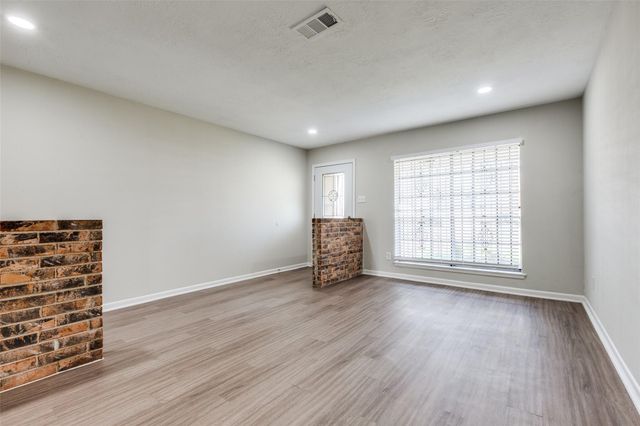 5426 Fairgreen Lane, Houston, TX 77048