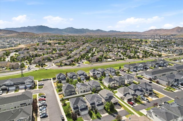 7471 N HUTCH LN, Eagle Mountain, UT 84005