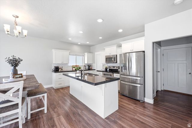 7471 N HUTCH LN, Eagle Mountain, UT 84005
