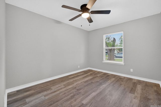 5871 Castle Lk, San Antonio, TX 78218