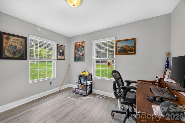 1029 Alexis High Shoals Road, Dallas, NC 28034