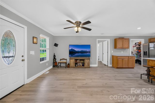 1029 Alexis High Shoals Road, Dallas, NC 28034