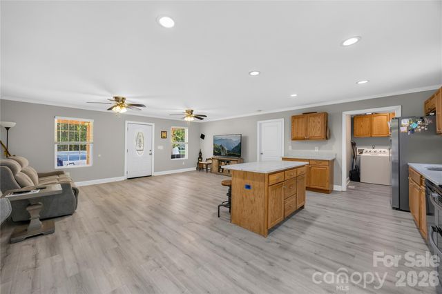 1029 Alexis High Shoals Road, Dallas, NC 28034