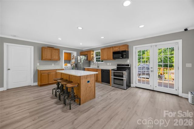 1029 Alexis High Shoals Road, Dallas, NC 28034