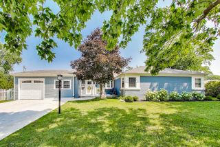 1524 Robinhood Lane, La Grange Park, IL 60526