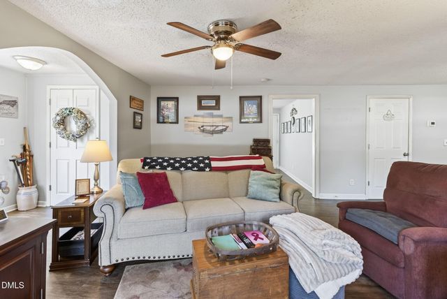 9453 Carolina 27, Lillington, NC 27546