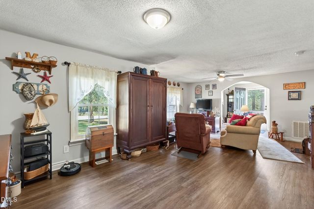 9453 Carolina 27, Lillington, NC 27546