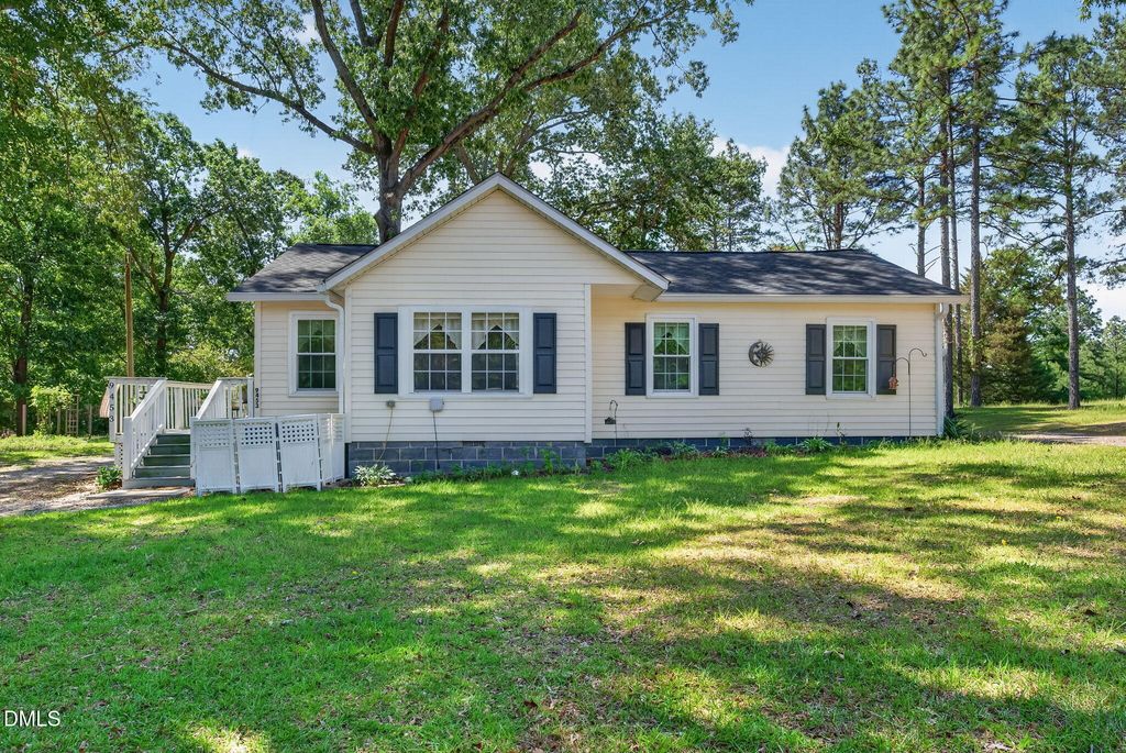 9453 Carolina 27, Lillington, NC 27546
