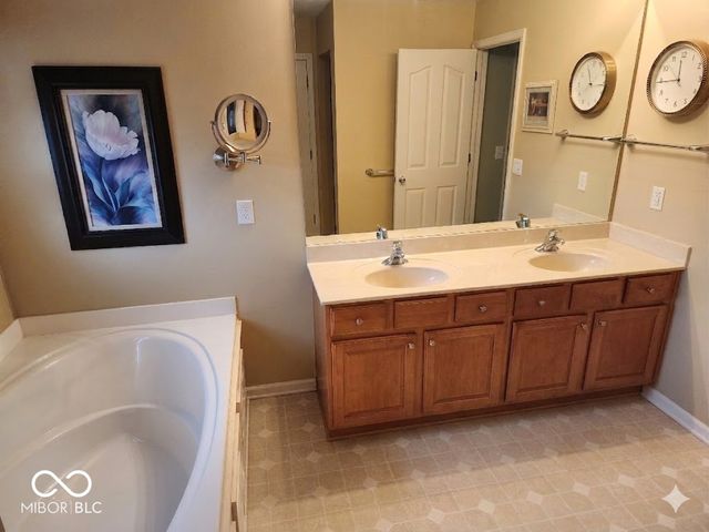 16708 Colfax Lane, Westfield, IN 46074