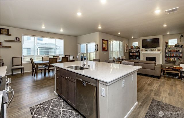 3122 15th Avenue NW, Puyallup, WA 98371