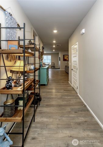 3122 15th Avenue NW, Puyallup, WA 98371