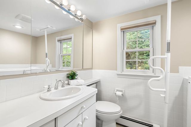 13 Rayfield Rd, Marshfield, MA 02050