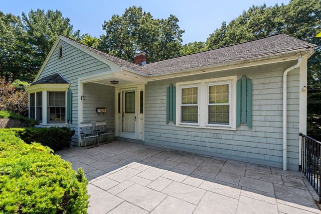 13 Rayfield Rd, Marshfield, MA 02050