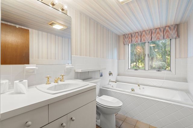 13 Rayfield Rd, Marshfield, MA 02050