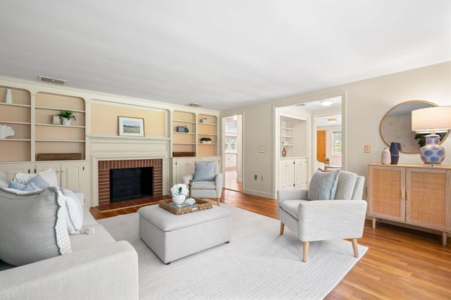 13 Rayfield Rd, Marshfield, MA 02050