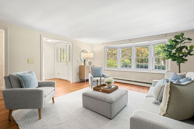 13 Rayfield Rd, Marshfield, MA 02050