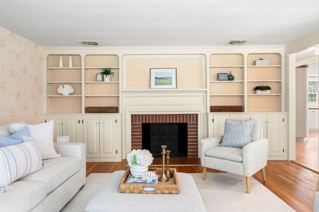 13 Rayfield Rd, Marshfield, MA 02050