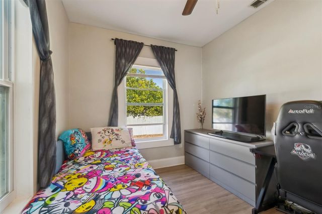 5020 16TH STREET N, St Petersburg, FL 33703