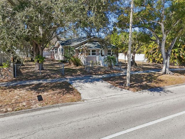 5020 16TH STREET N, St Petersburg, FL 33703