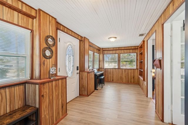 5020 16TH STREET N, St Petersburg, FL 33703