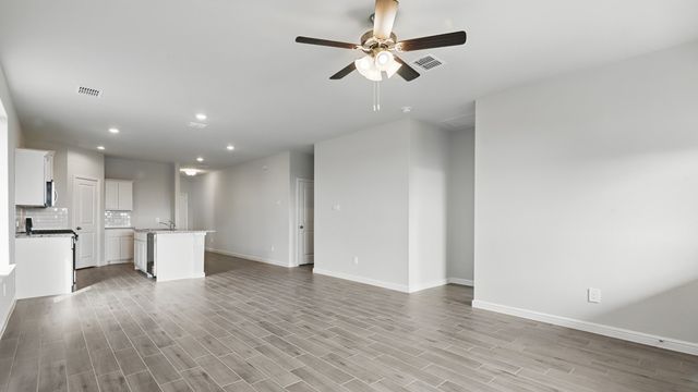 629 HARVEY Street, Grandview, TX 76050