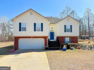 226 Saul Drive, Ellenwood, GA 30294