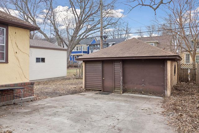 1264 Selby Avenue, Saint Paul, MN 55104