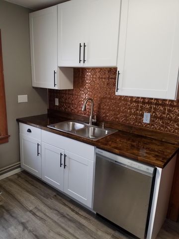 1264 Selby Avenue, Saint Paul, MN 55104