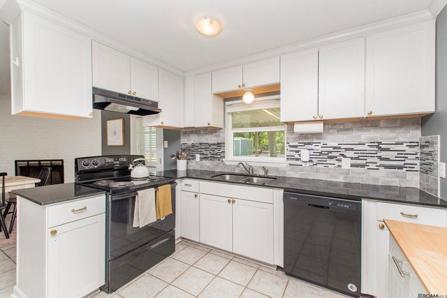 25735 Oak Alley, Holden, LA 70744
