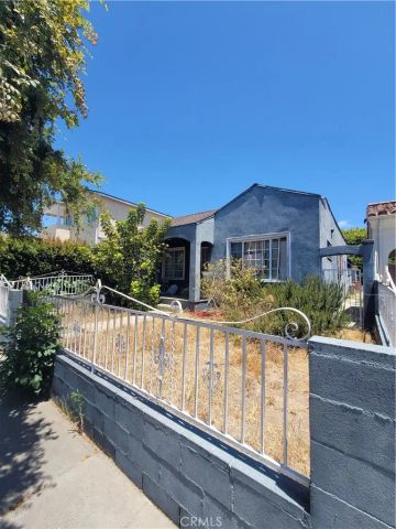 1532 Carmona, Los Angeles, CA 90019