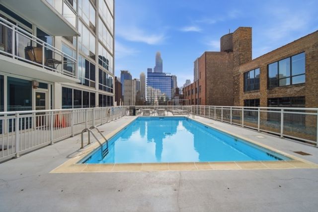 757 N Orleans Street 1012, Chicago, IL 60654